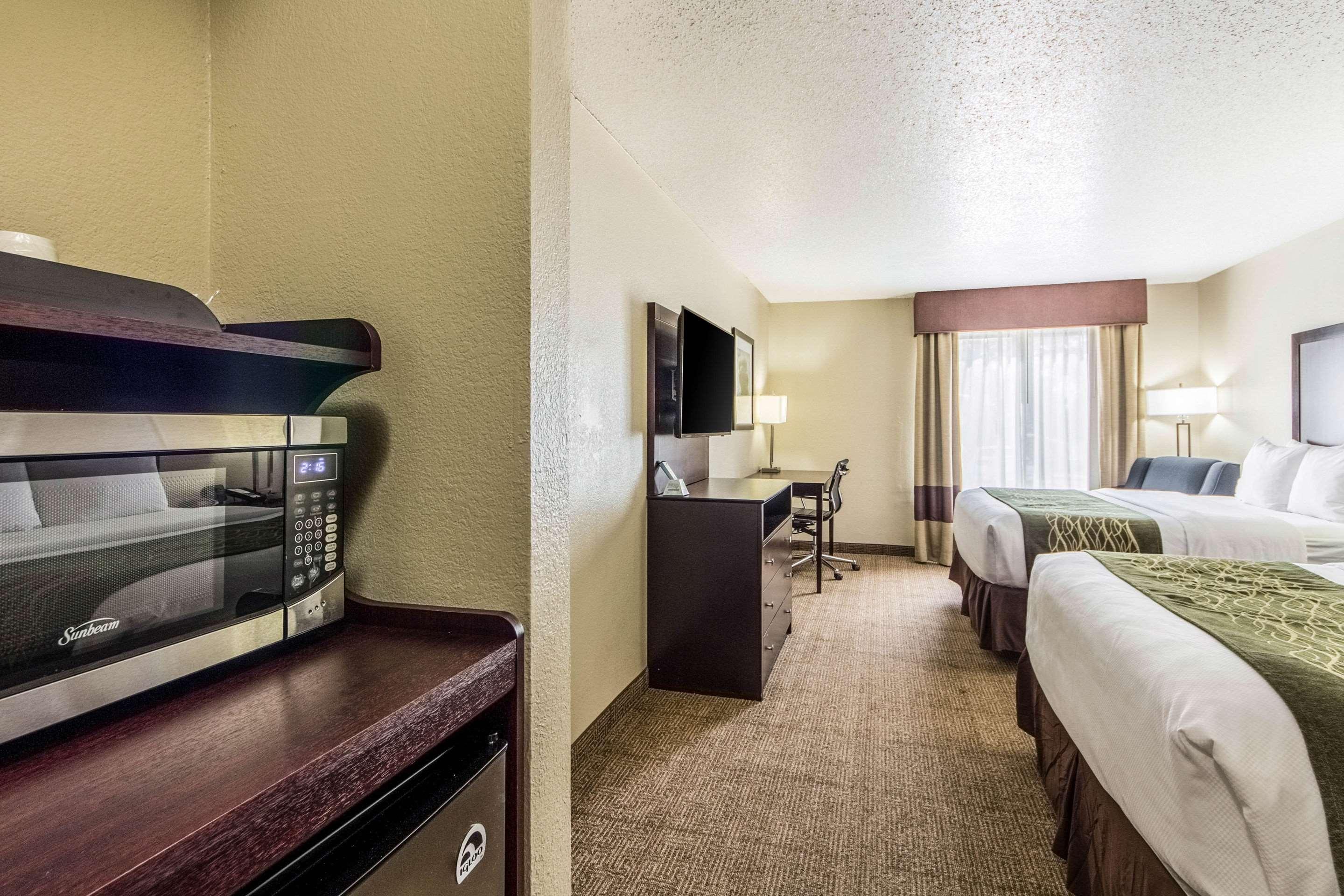 Comfort Inn Dallas Park Central מראה חיצוני תמונה