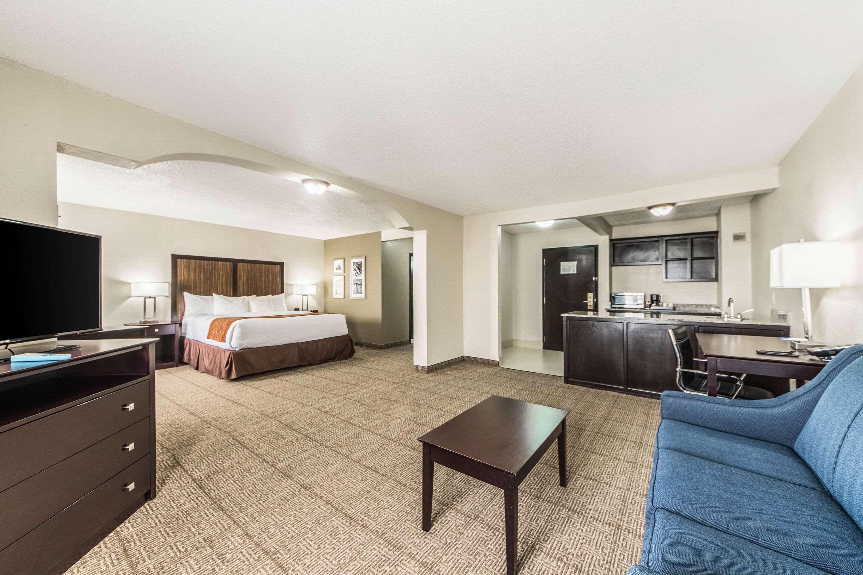 Comfort Inn Dallas Park Central מראה חיצוני תמונה