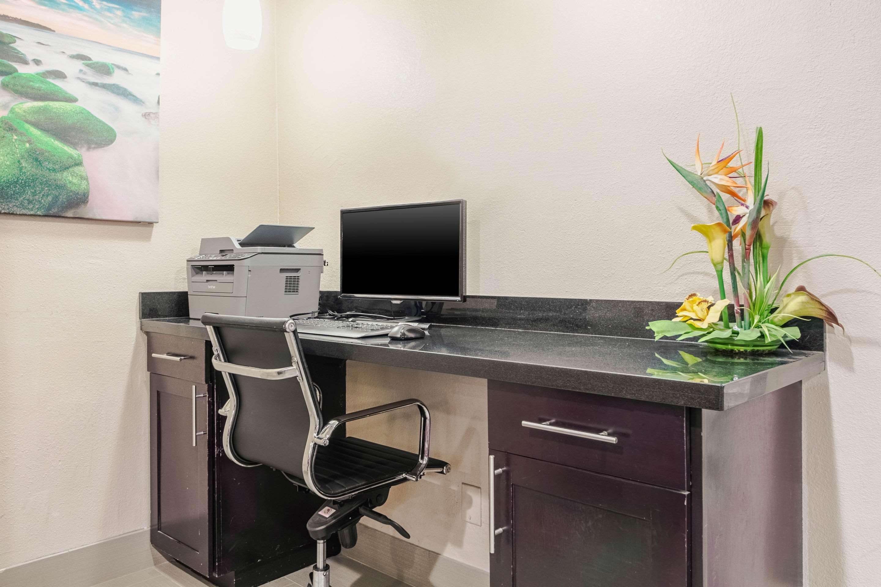 Comfort Inn Dallas Park Central מראה חיצוני תמונה