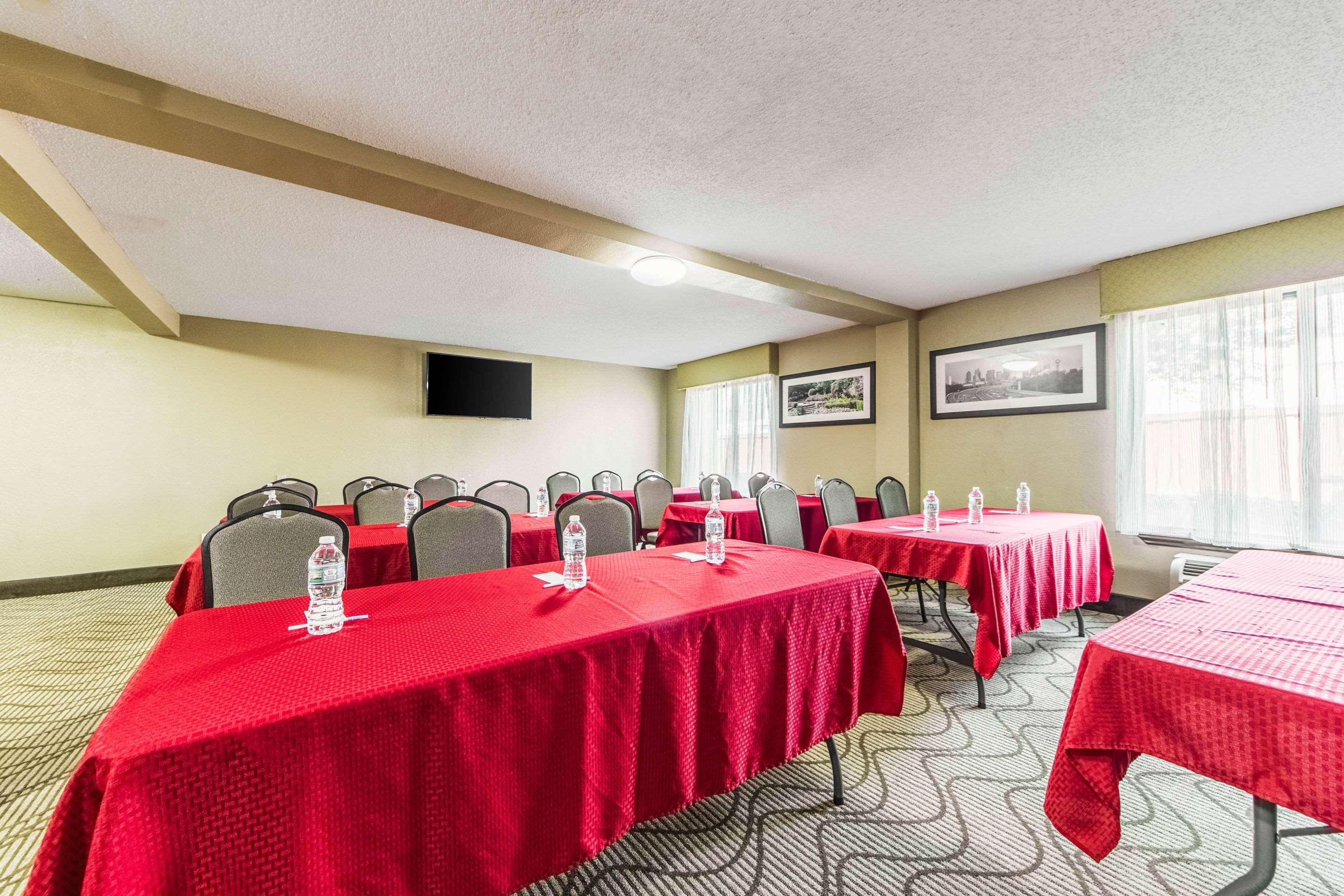 Comfort Inn Dallas Park Central מראה חיצוני תמונה