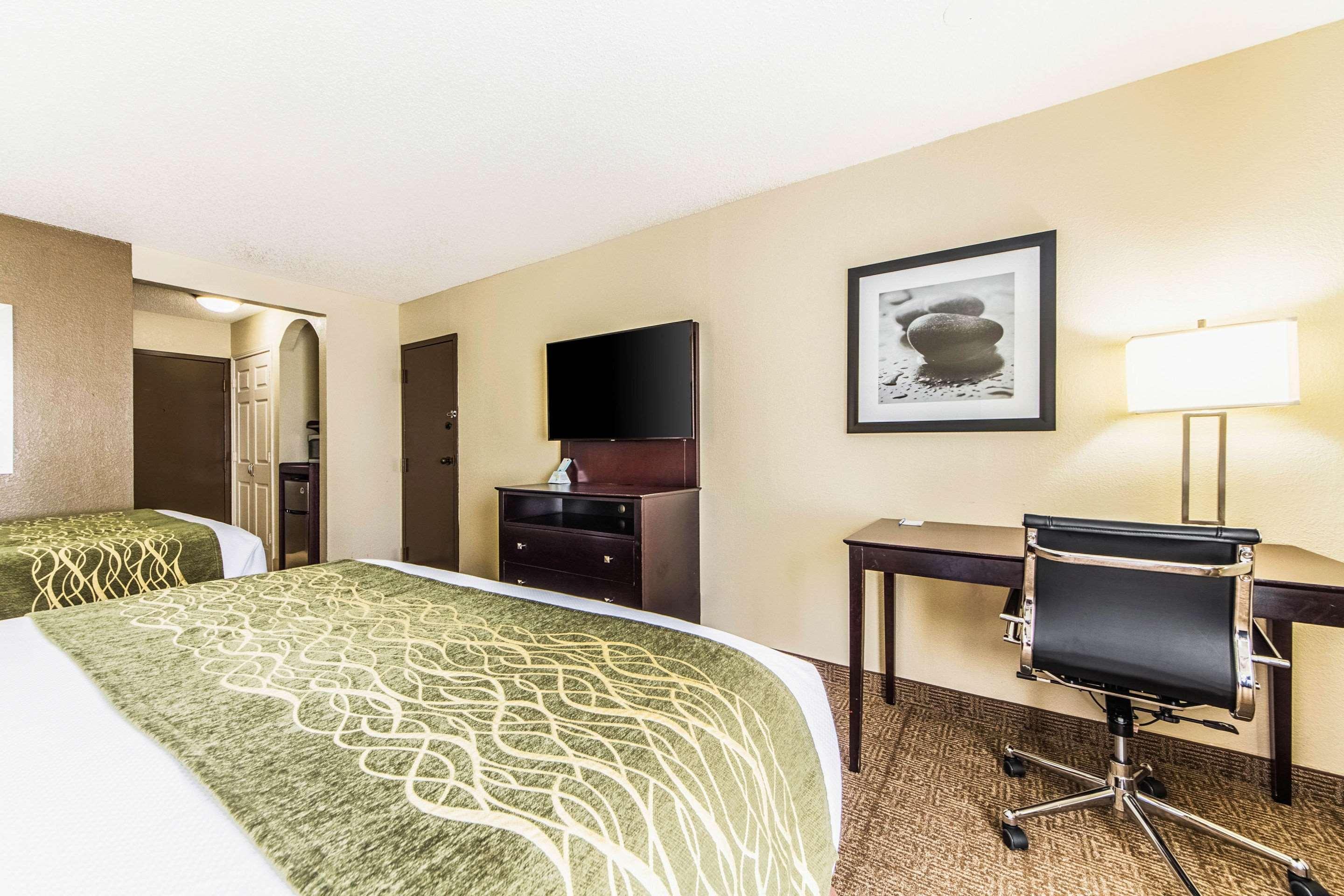 Comfort Inn Dallas Park Central מראה חיצוני תמונה