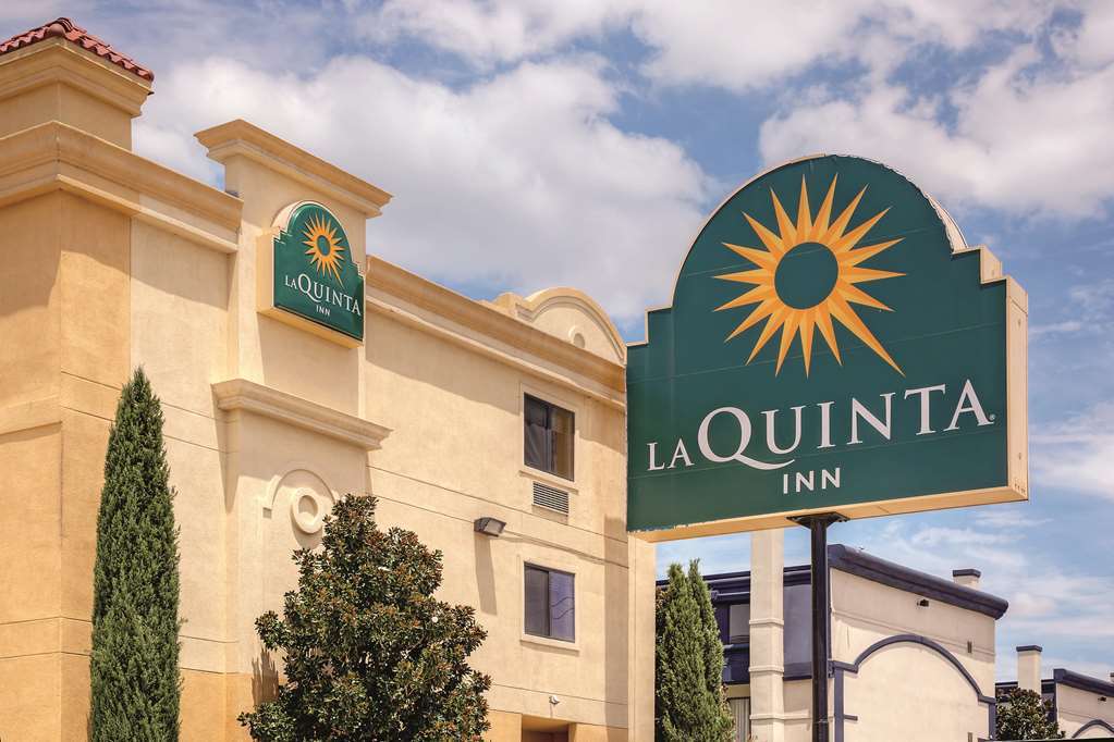 Comfort Inn Dallas Park Central מראה חיצוני תמונה