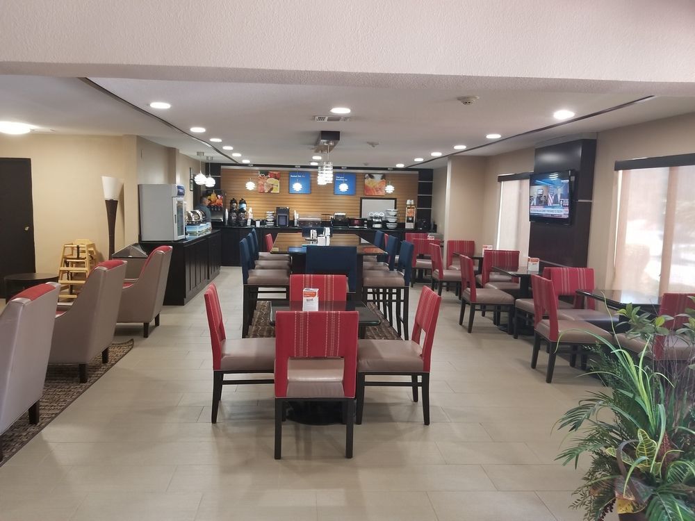 Comfort Inn Dallas Park Central מראה חיצוני תמונה